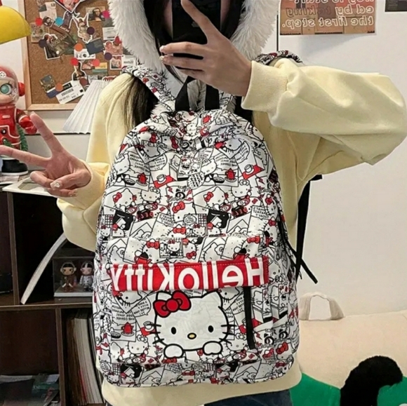 Hello Kitty Backpack - Picture 2 of 10